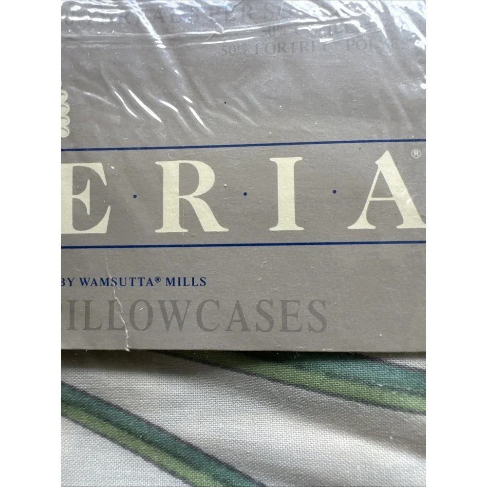 Vtg Galleria Freesia 2 Standard Pillowcases Floral Print 180TC No Iron USA